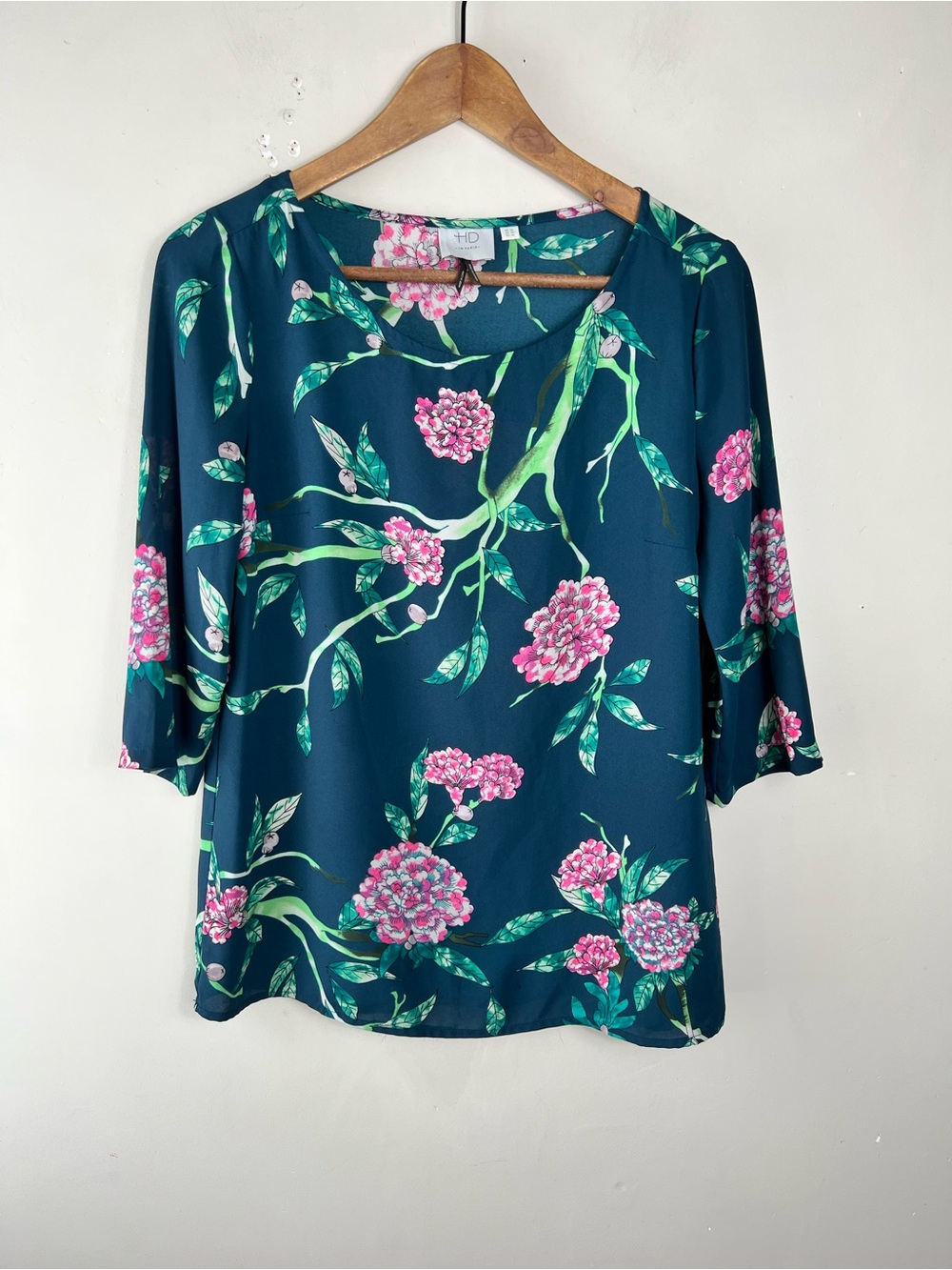 Anthropologie HD in Paris Size 2 Eira Green Floral 3/4 Sleeve Blouse Top